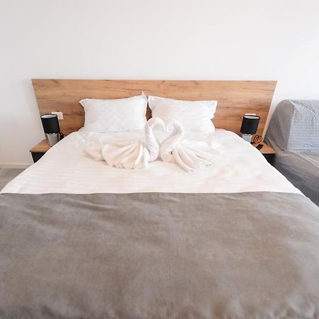 Ox Apartments Западен Ефорие Екстериор снимка