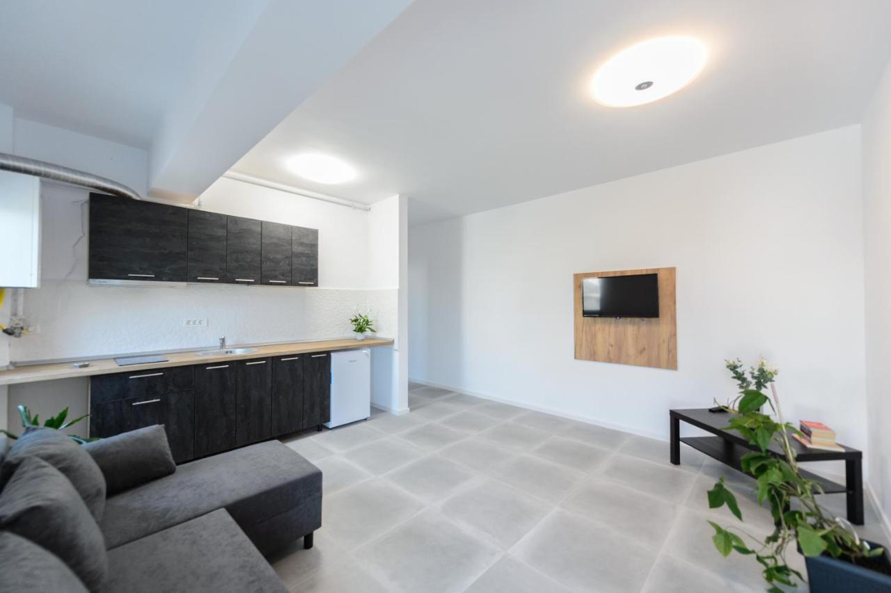 Ox Apartments Западен Ефорие Екстериор снимка