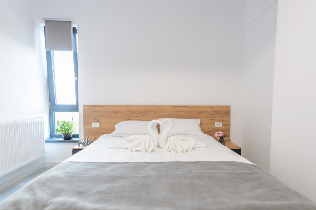 Ox Apartments Западен Ефорие Екстериор снимка