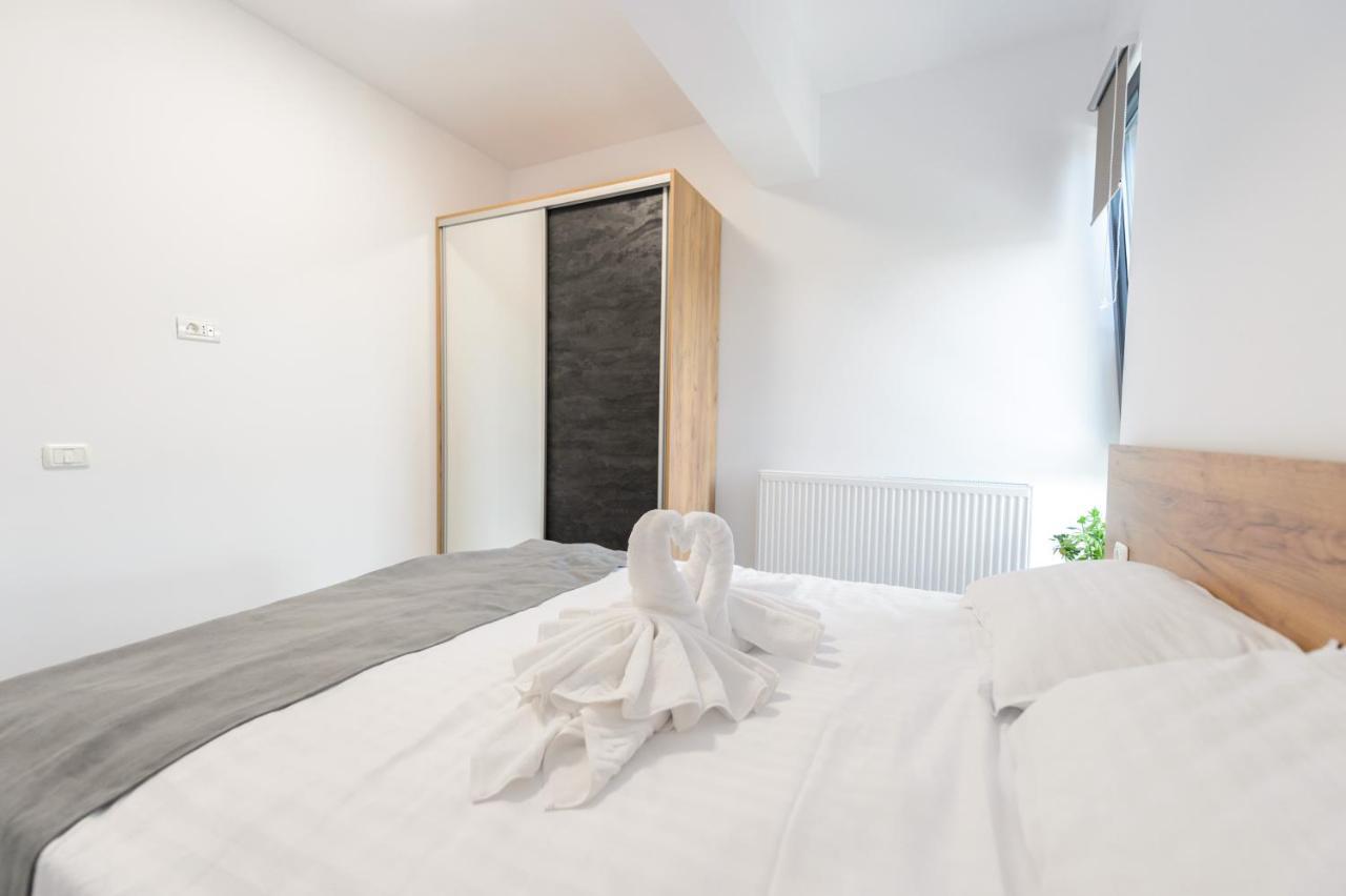 Ox Apartments Западен Ефорие Екстериор снимка